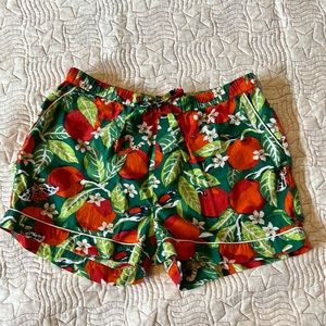 Printfresh shorts with oranges